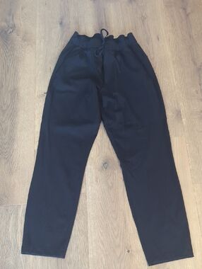 CRZ YOGA Black Cropped Drawstring Ankle Pants